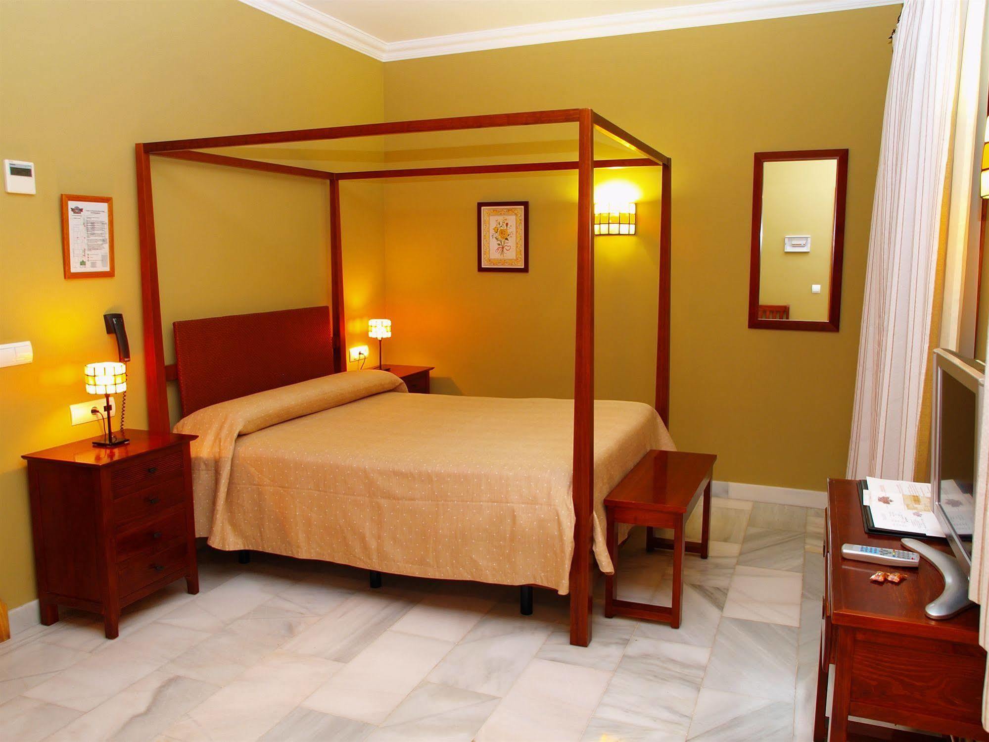 Hotel Las Casas Del Duque Osuna Exteriér fotografie